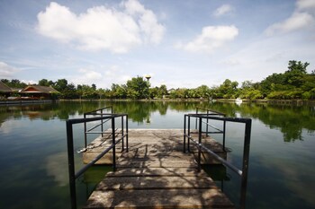 the farm resort and restaurant