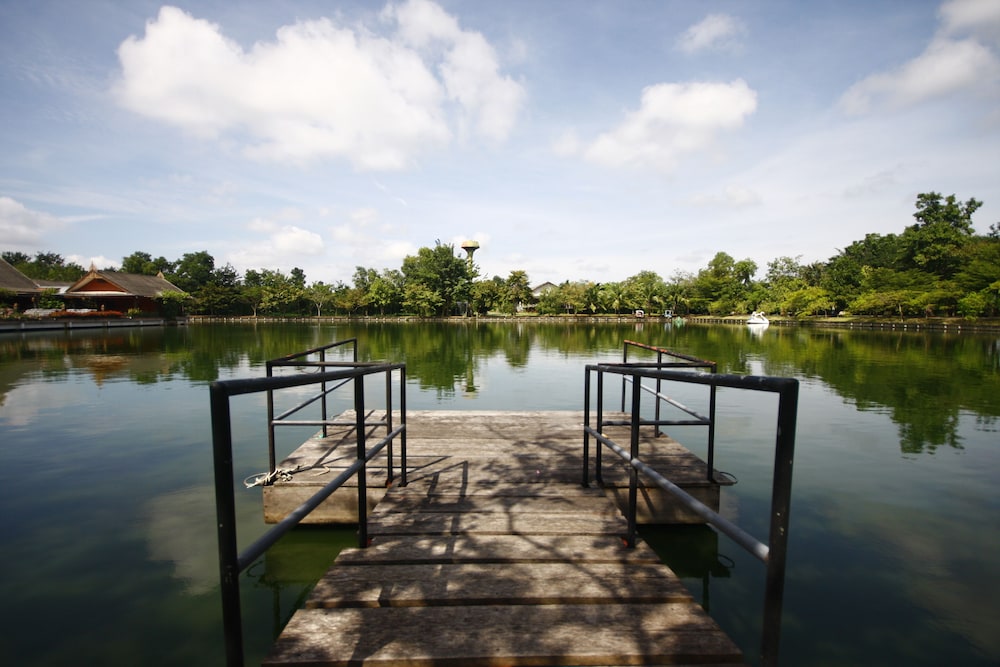 the farm resort and restaurant