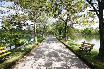 the farm resort and restaurant