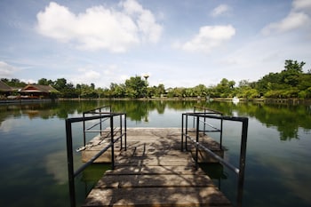 the farm resort and restaurant