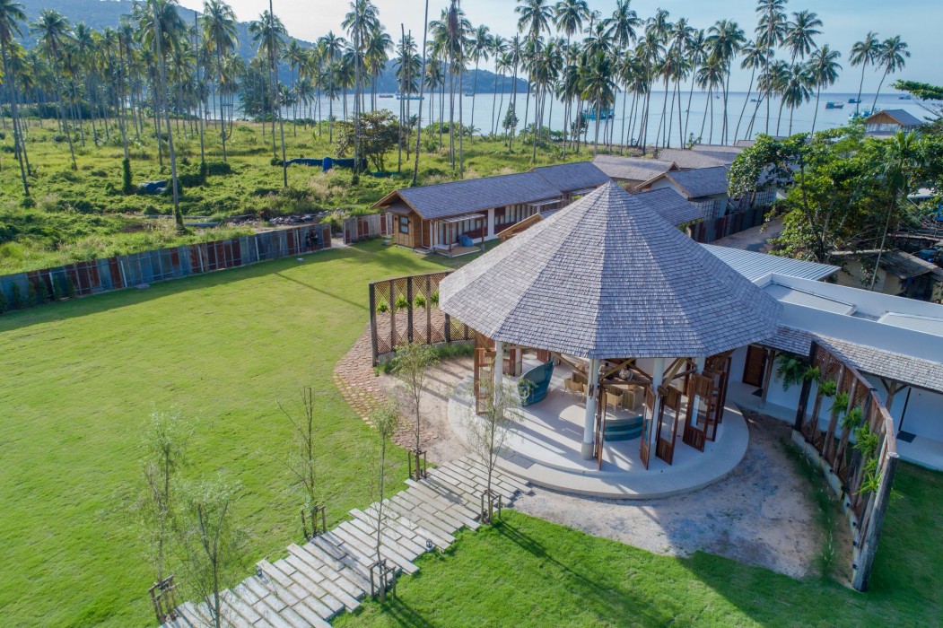 Rest Sea Resort,Ko Kut>>Ko Kood,3 star