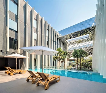 bangkok midtown hotel