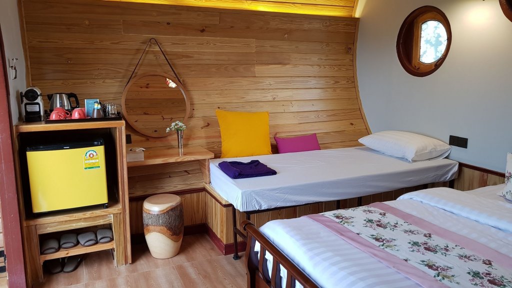 Kiripura Resort,Near Wat Pha Sorn Kaew,3 star