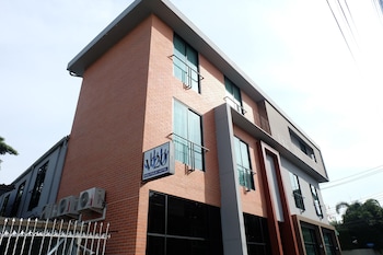 v20boutique jacuzzi hotel