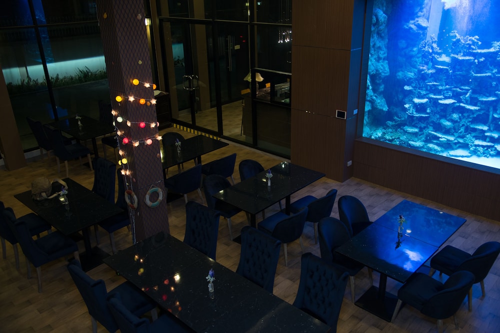 v20boutique jacuzzi hotel