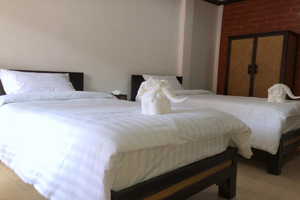 summer guesthouse and hostel