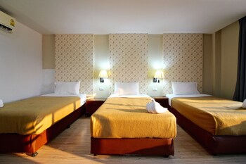 phornpailin riverside resort