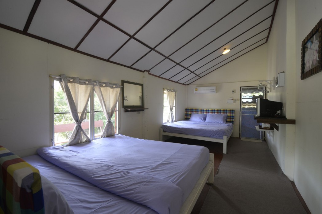 Phuzai Kaew Resort,Wang Nam Khiao>>Ban Khlong Krathon,3 star