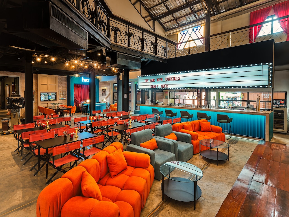 prince theatre heritage stay hostel silom