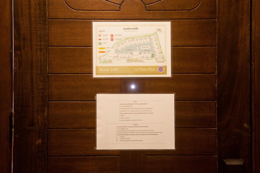 supicha pool access hotel