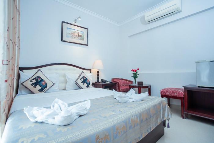 silver mounts hotel