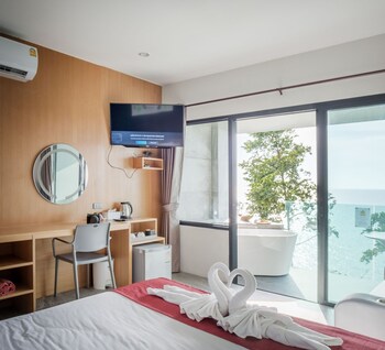 cliff lanta suite