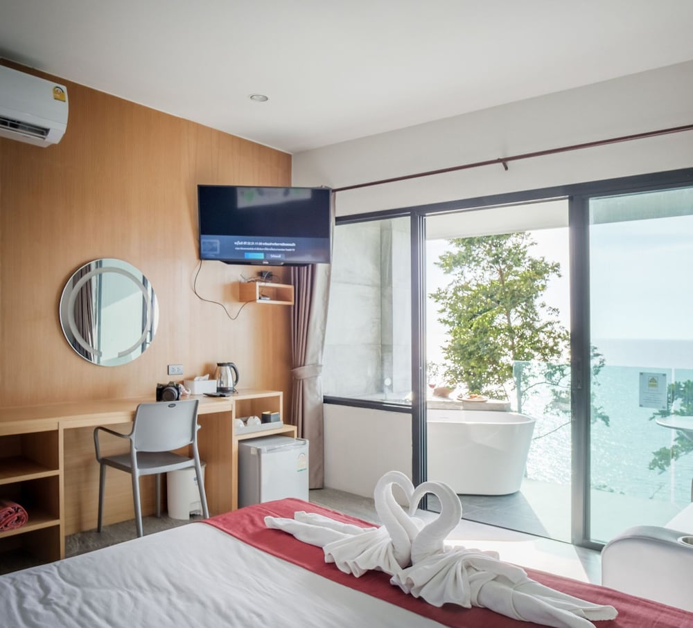 cliff lanta suite