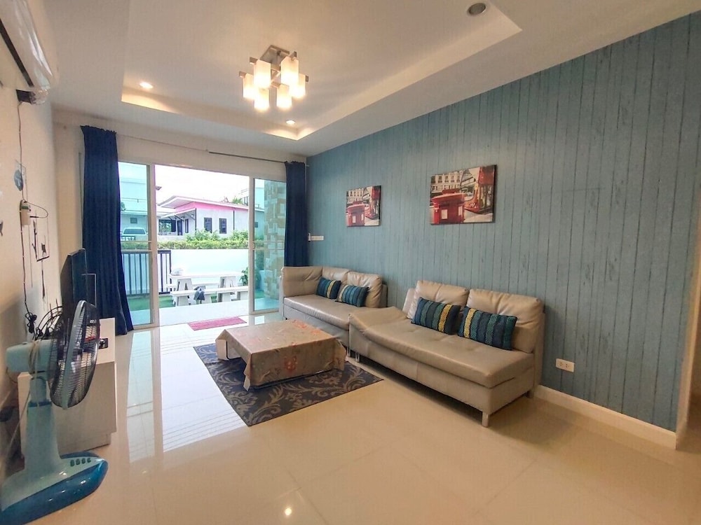 baan rolita pool villa hua hin
