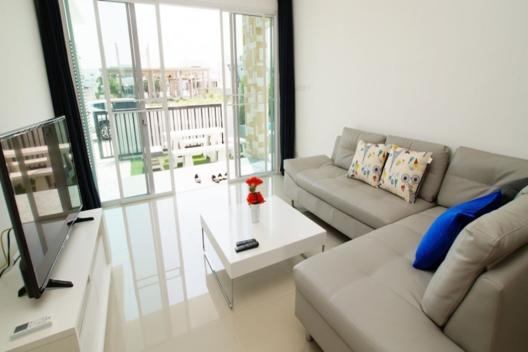 baan rolita pool villa hua hin