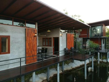 Panwana Resort,Rayong>>Ban Taphong Nok,3 star