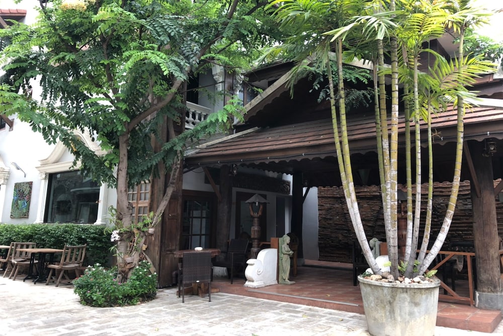pingdoi hualin boutique hotel
