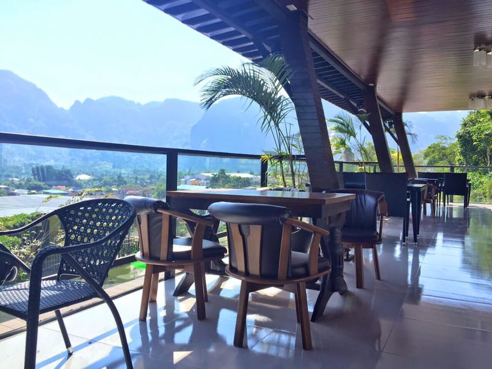 blue mountain phangnga resort