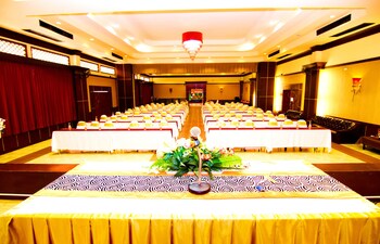 waranya resort