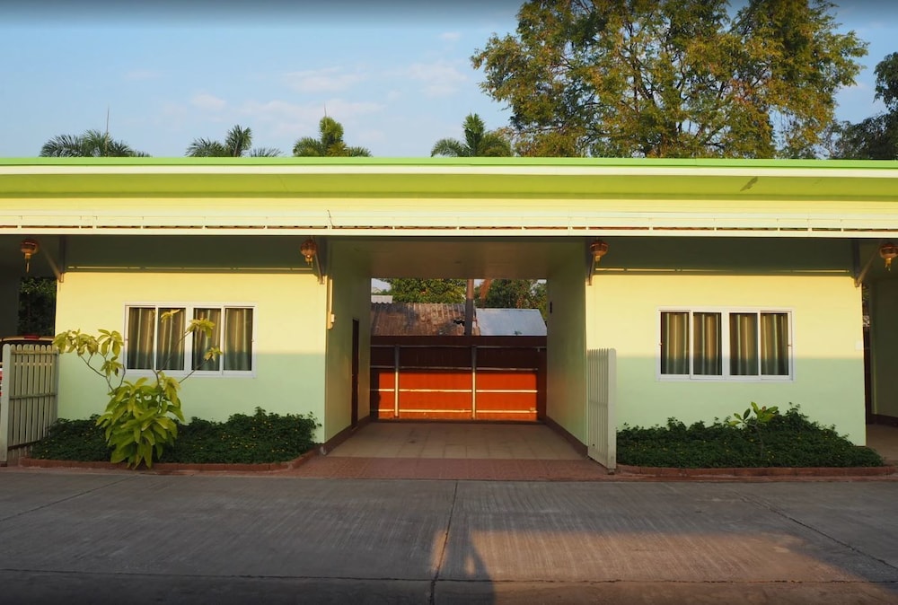 555 resort