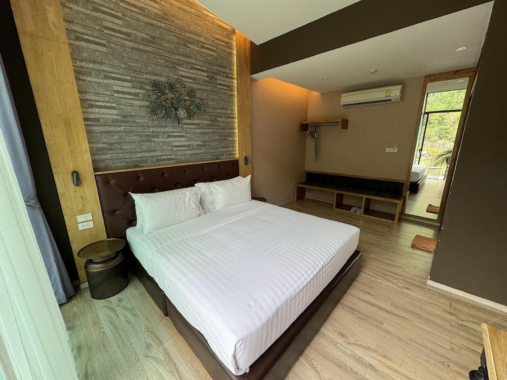 la isla pranburi beach resort