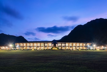 la isla pranburi beach resort