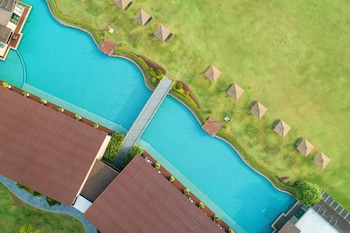 la isla pranburi beach resort