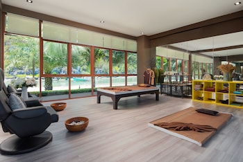 la isla pranburi beach resort