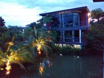 plern salaya resort