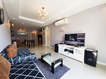 baan bua sawhan pool villa hua hin