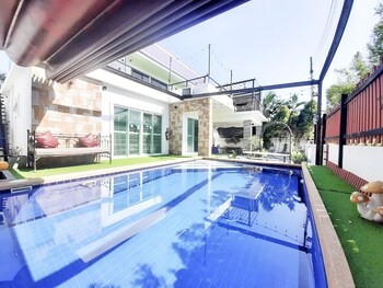 baan bua sawhan pool villa hua hin
