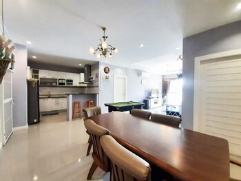 baan bua sawhan pool villa hua hin