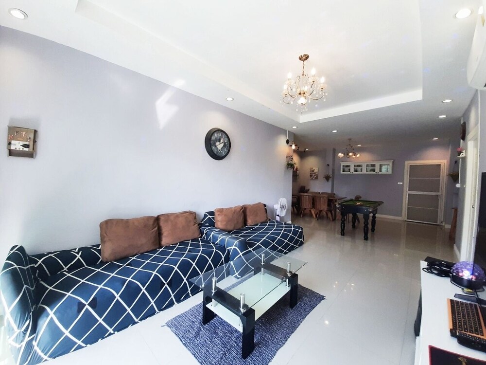 baan bua sawhan pool villa hua hin