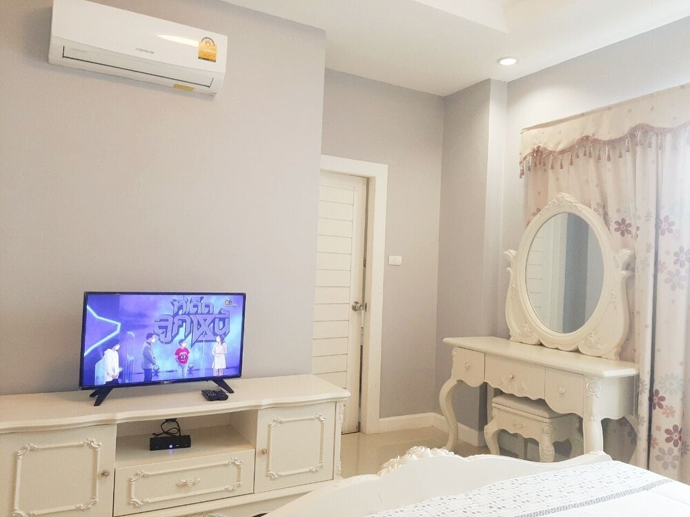 baan bua sawhan pool villa hua hin