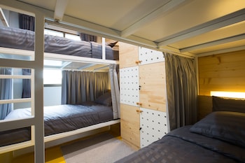 pamahouse boutique hostel