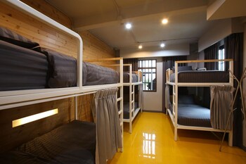 pamahouse boutique hostel