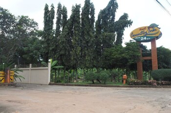 Country Inn 304,Prachinburi>>Prachin Buri,3 star