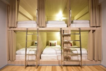 The Chatbox Silom Hostel,Bangkok>>Bang Rak,2 star