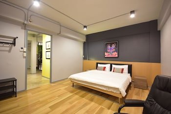The Chatbox Silom Hostel,Bangkok>>Bang Rak,2 star