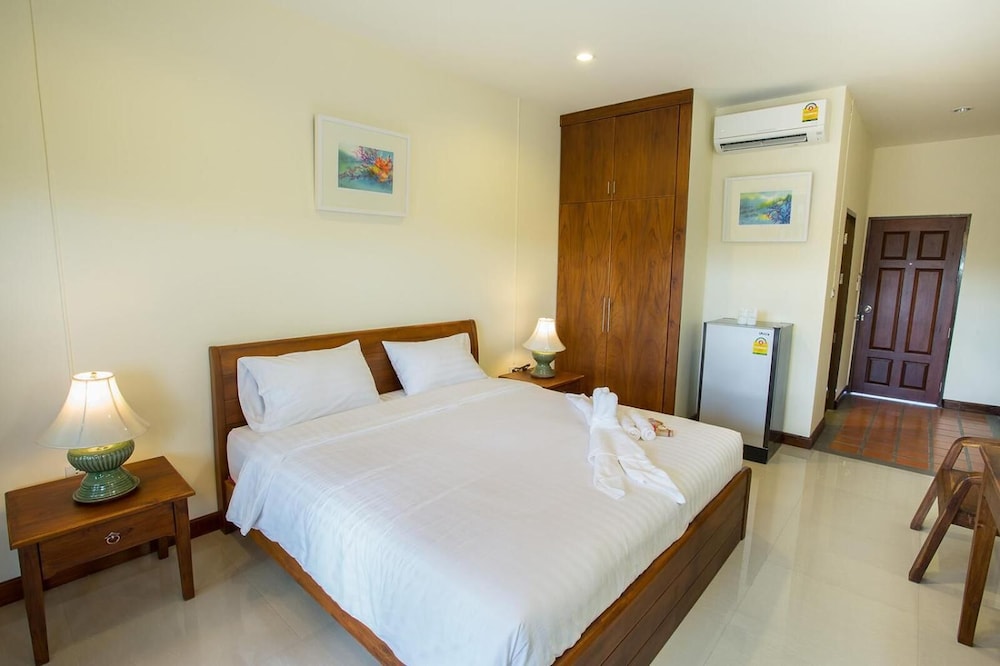 oh amphawa boutique resort