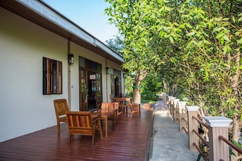 oh amphawa boutique resort