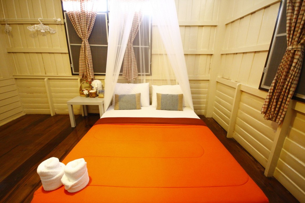 baan khun yaai mai khun ta