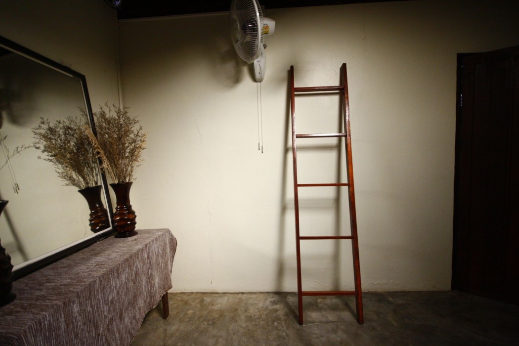 baan khun yaai mai khun ta