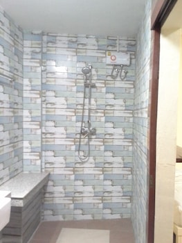 bc guesthouse banglamphu