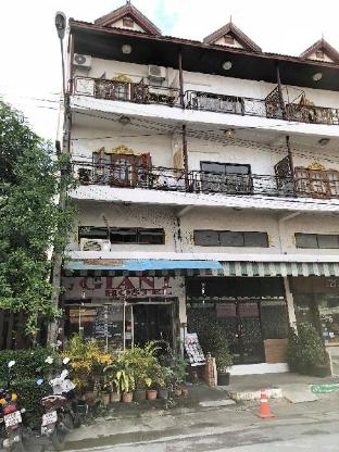 J Giant Hostel,Serene Lake>>Chiang Mai,2 star