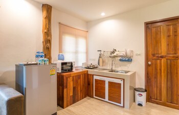 pinthong aonang villa