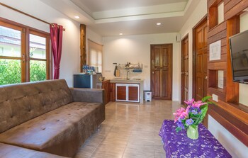 pinthong aonang villa
