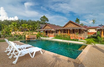 pinthong aonang villa
