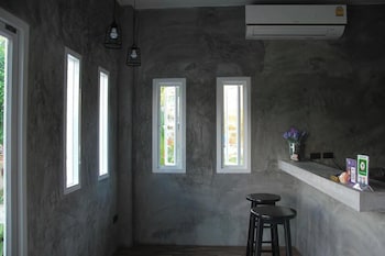 snooze inn phuket