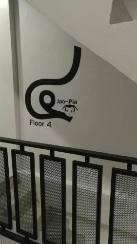 ekanek hostel bangkok adults only